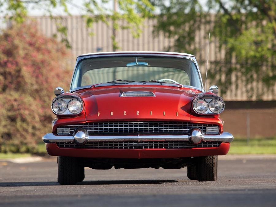  Packard Hardtop Coupe 1958 года  (фото 2 из 26)